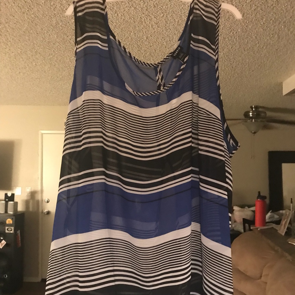 Torrid Tank size 6